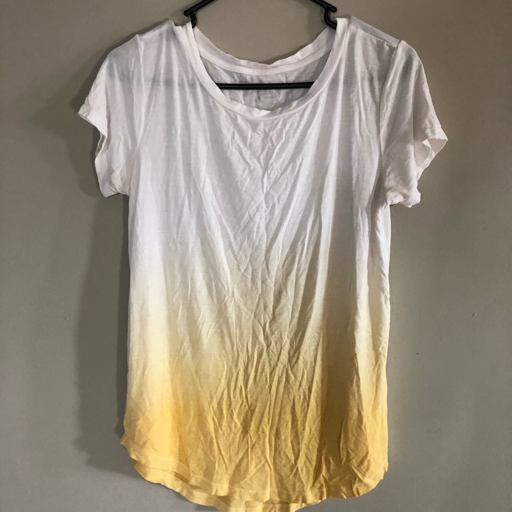 Faded white to yellow Maurice’s 24/7 shirt!